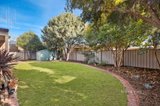 https://images.listonce.com.au/custom/160x/listings/17-lawrence-park-drive-castlemaine-vic-3450/381/01540381_img_12.jpg?O-S1UrTiEvs