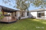 https://images.listonce.com.au/custom/160x/listings/17-lawrenny-court-barwon-heads-vic-3227/861/01886861_img_10.jpg?cXyENW2lwdc
