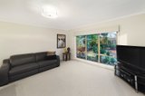 https://images.listonce.com.au/custom/160x/listings/17-lawson-street-moonee-ponds-vic-3039/516/00339516_img_05.jpg?ohaXCfobhtc