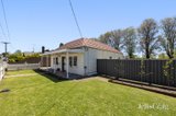 https://images.listonce.com.au/custom/160x/listings/17-mair-street-kyneton-vic-3444/200/01824200_img_14.jpg?-Ax4XfjL7AA