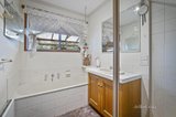 https://images.listonce.com.au/custom/160x/listings/17-manna-gum-heights-mount-pleasant-vic-3350/891/01580891_img_11.jpg?Pwhd5ujdKiA