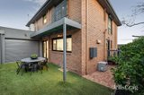 https://images.listonce.com.au/custom/160x/listings/17-maud-street-balwyn-north-vic-3104/090/01816090_img_07.jpg?d_O9w0zPdg0