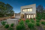 https://images.listonce.com.au/custom/160x/listings/17-mcculloch-street-nunawading-vic-3131/753/00241753_img_01.jpg?f1AMOhuHTSE