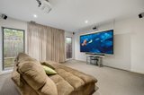 https://images.listonce.com.au/custom/160x/listings/17-mcculloch-street-nunawading-vic-3131/753/00241753_img_06.jpg?p_XatjvrK80