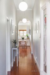 https://images.listonce.com.au/custom/160x/listings/17-mcphail-street-essendon-vic-3040/671/00657671_img_09.jpg?8bHnuvNP5Dw