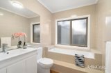 https://images.listonce.com.au/custom/160x/listings/17-mead-court-wantirna-south-vic-3152/172/01819172_img_10.jpg?rRIir3gXBAo