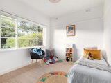 https://images.listonce.com.au/custom/160x/listings/17-melva-street-bentleigh-east-vic-3165/698/00975698_img_07.jpg?F_6opSOuIwg