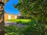 https://images.listonce.com.au/custom/160x/listings/17-mill-avenue-forest-hill-vic-3131/341/01894341_img_01.jpg?tWKSYvlm3Wo