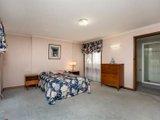 https://images.listonce.com.au/custom/160x/listings/17-mitchell-parade-pascoe-vale-south-vic-3044/066/00848066_img_06.jpg?RDRpf0snZ14