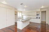 https://images.listonce.com.au/custom/160x/listings/17-moody-street-balwyn-north-vic-3104/896/01773896_img_03.jpg?4zy58Zp9d_U