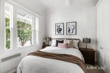 https://images.listonce.com.au/custom/160x/listings/17-moore-street-south-yarra-vic-3141/457/01748457_img_05.jpg?OxlmZvAch80