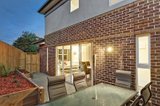 https://images.listonce.com.au/custom/160x/listings/17-moritz-street-box-hill-south-vic-3128/555/01929555_img_02.jpg?ZQmdyljH1uo