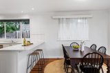 https://images.listonce.com.au/custom/160x/listings/17-morris-street-doncaster-vic-3108/264/01547264_img_04.jpg?GlNUVycoJno