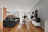 https://images.listonce.com.au/custom/160x/listings/17-mulsanne-lane-bentleigh-east-vic-3165/147/01811147_img_03.jpg?OYHzVA11AzA