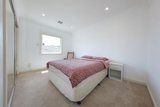 https://images.listonce.com.au/custom/160x/listings/17-mulsanne-lane-bentleigh-east-vic-3165/147/01811147_img_09.jpg?uNoF9C37F5Y