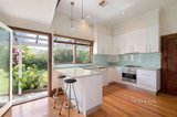 https://images.listonce.com.au/custom/160x/listings/17-murrumbeena-crescent-murrumbeena-vic-3163/085/01119085_img_05.jpg?D-FpExhIXSg