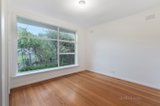 https://images.listonce.com.au/custom/160x/listings/17-olympic-avenue-montmorency-vic-3094/007/00825007_img_07.jpg?EyBr8GLe38I