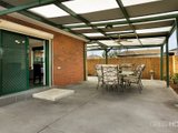 https://images.listonce.com.au/custom/160x/listings/17-paringa-road-altona-north-vic-3025/383/01202383_img_09.jpg?nr-bGLHhOkI