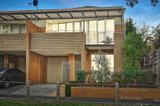 https://images.listonce.com.au/custom/160x/listings/17-park-lane-kew-vic-3101/231/00401231_img_01.jpg?Ng7pM8miEhc