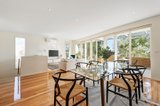 https://images.listonce.com.au/custom/160x/listings/17-park-lane-kew-vic-3101/231/00401231_img_02.jpg?j3U5HZNrYnE