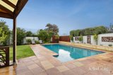 https://images.listonce.com.au/custom/160x/listings/17-parkview-terrace-chirnside-park-vic-3116/148/01812148_img_22.jpg?cT3jehexaX8