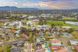 https://images.listonce.com.au/custom/160x/listings/17-parkview-terrace-chirnside-park-vic-3116/148/01812148_img_25.jpg?vRAfq9vJdHI