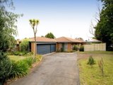 https://images.listonce.com.au/custom/160x/listings/17-partridge-way-mooroolbark-vic-3138/126/01525126_img_01.jpg?79gnOILUc3U