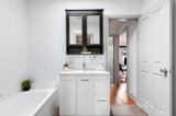 https://images.listonce.com.au/custom/160x/listings/17-piccadilly-close-greensborough-vic-3088/281/01923281_img_07.jpg?034RrUY-Rlk