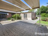 https://images.listonce.com.au/custom/160x/listings/17-plumer-street-croydon-vic-3136/046/01526046_img_18.jpg?KMezjsjLXgM