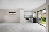 https://images.listonce.com.au/custom/160x/listings/17-poplar-crescent-bellfield-vic-3081/011/01912011_img_04.jpg?FHi6f_V_tJM