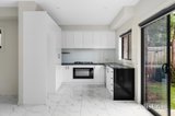 https://images.listonce.com.au/custom/160x/listings/17-poplar-crescent-bellfield-vic-3081/011/01912011_img_05.jpg?buzyi746vLk