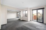 https://images.listonce.com.au/custom/160x/listings/17-poplar-crescent-bellfield-vic-3081/011/01912011_img_08.jpg?9IL3-wvxo9g