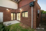 https://images.listonce.com.au/custom/160x/listings/17-poplar-crescent-bellfield-vic-3081/011/01912011_img_10.jpg?jsSflRb2U6I