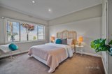 https://images.listonce.com.au/custom/160x/listings/17-prefect-street-wendouree-vic-3355/762/01571762_img_09.jpg?DKPhYK-ySu4