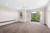 https://images.listonce.com.au/custom/160x/listings/17-ragusa-terrace-mernda-vic-3754/363/01481363_img_07.jpg?PWVcQqRWLiQ