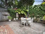 https://images.listonce.com.au/custom/160x/listings/17-riddell-parade-elsternwick-vic-3185/855/01087855_img_03.jpg?Lwyd1yRsgRw