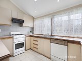 https://images.listonce.com.au/custom/160x/listings/17-riddell-parade-elsternwick-vic-3185/855/01087855_img_07.jpg?tviumcspaP4