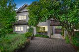 https://images.listonce.com.au/custom/160x/listings/17-second-avenue-kew-vic-3101/305/00176305_img_02.jpg?EBSxI45RUZw