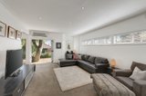 https://images.listonce.com.au/custom/160x/listings/17-second-avenue-kew-vic-3101/305/00176305_img_07.jpg?v4NrJmAvZ-Y