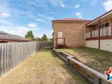 https://images.listonce.com.au/custom/160x/listings/17-shadi-rise-yarra-glen-vic-3775/533/01529533_img_21.jpg?uLjfE32Z7J0