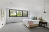 https://images.listonce.com.au/custom/160x/listings/17-shaftesbury-avenue-malvern-vic-3144/370/01584370_img_05.jpg?_8tgTPaSmgg