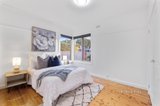 https://images.listonce.com.au/custom/160x/listings/17-shawlands-avenue-blackburn-south-vic-3130/326/01561326_img_08.jpg?NZIWFLqxrdc