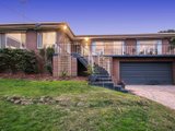 https://images.listonce.com.au/custom/160x/listings/17-st-andrews-drive-chirnside-park-vic-3116/551/01524551_img_01.jpg?AXQxZLaEne0