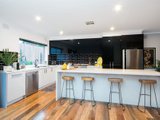 https://images.listonce.com.au/custom/160x/listings/17-st-andrews-drive-chirnside-park-vic-3116/551/01524551_img_08.jpg?_Hoassu9Urk