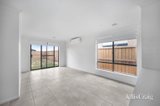 https://images.listonce.com.au/custom/160x/listings/17-sunpeaks-street-winter-valley-vic-3358/463/01978463_img_04.jpg?bpBKcCYuHCw