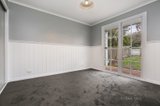 https://images.listonce.com.au/custom/160x/listings/17-tennyson-street-woodend-vic-3442/187/00690187_img_08.jpg?y18SL4ZaW1o