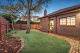 https://images.listonce.com.au/custom/160x/listings/17-the-highway-bentleigh-vic-3204/011/01390011_img_10.jpg?SCf2-aIAZNc