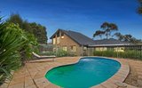https://images.listonce.com.au/custom/160x/listings/17-the-wallaby-run-chirnside-park-vic-3116/842/01721842_img_12.jpg?e6q4uipdGaM