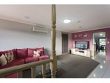 https://images.listonce.com.au/custom/160x/listings/17-thorpe-court-altona-meadows-vic-3028/962/01202962_img_05.jpg?nPsVp-8kNOI
