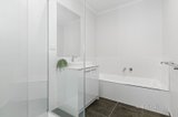 https://images.listonce.com.au/custom/160x/listings/17-topaz-street-alfredton-vic-3350/532/01483532_img_05.jpg?JKdNNl_QTVw